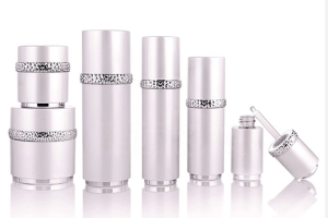 Liquid cosmetics Liquid cosmetics